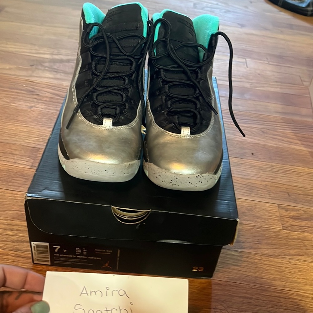 Air Jordan 10 liberty